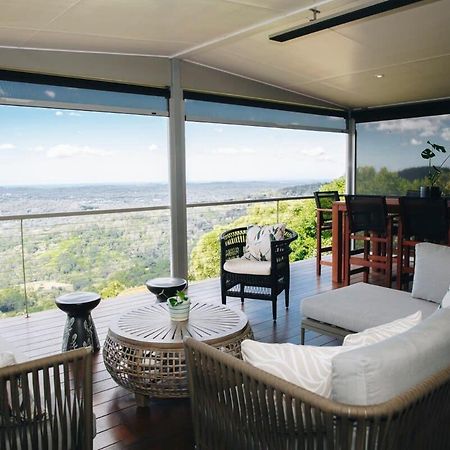 Flaxton Garden Home With Spectacular Coastal Views Montville Exteriör bild